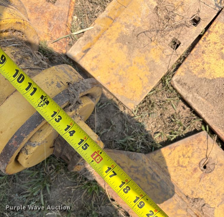 image for item EU0016 Dozer attachments