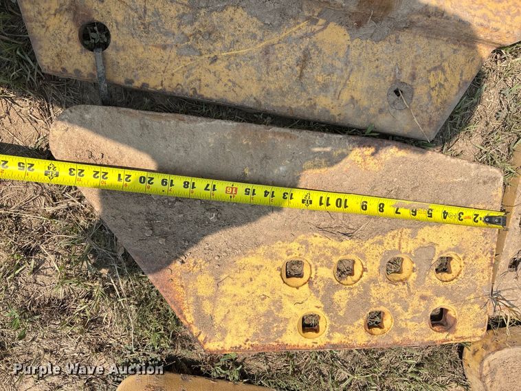 image for item EU0016 Dozer attachments