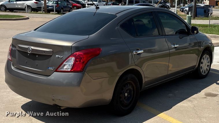 image for item EU0017 2012 Nissan Versa 