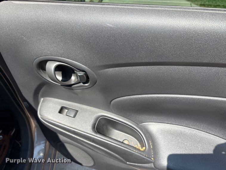 image for item EU0017 2012 Nissan Versa 