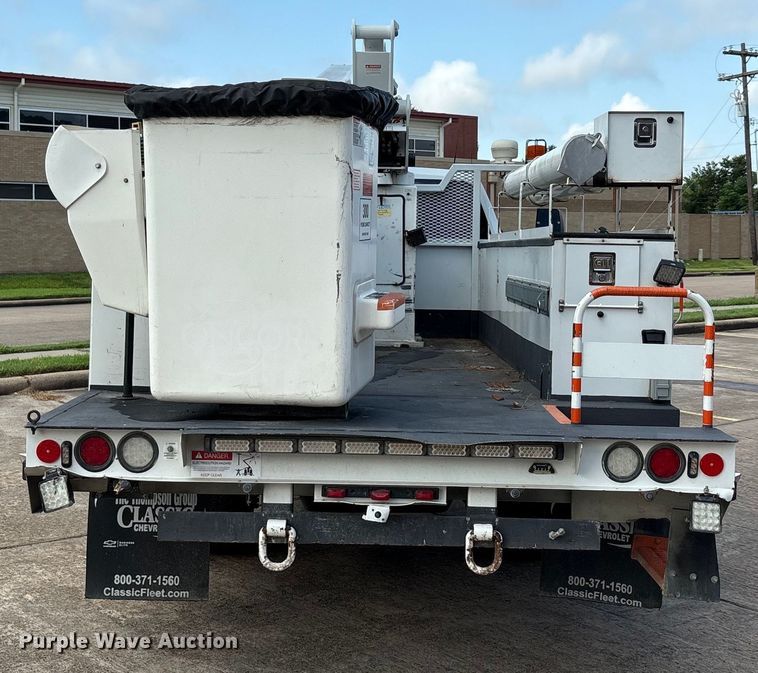 image for item EU0018 2019 Chevrolet Silverado 6500HD bucket truck