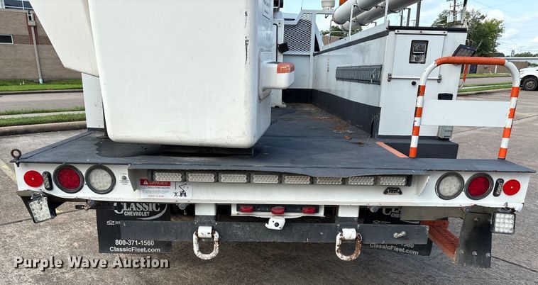 image for item EU0018 2019 Chevrolet Silverado 6500HD bucket truck
