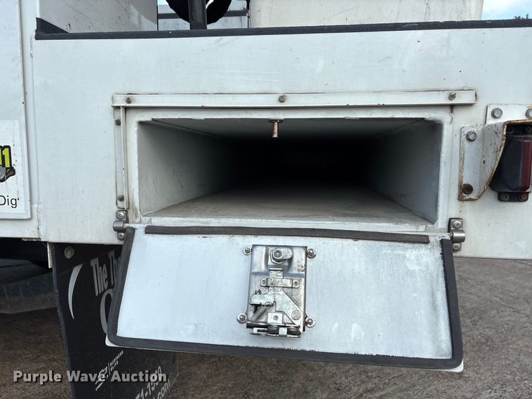 image for item EU0018 2019 Chevrolet Silverado 6500HD bucket truck