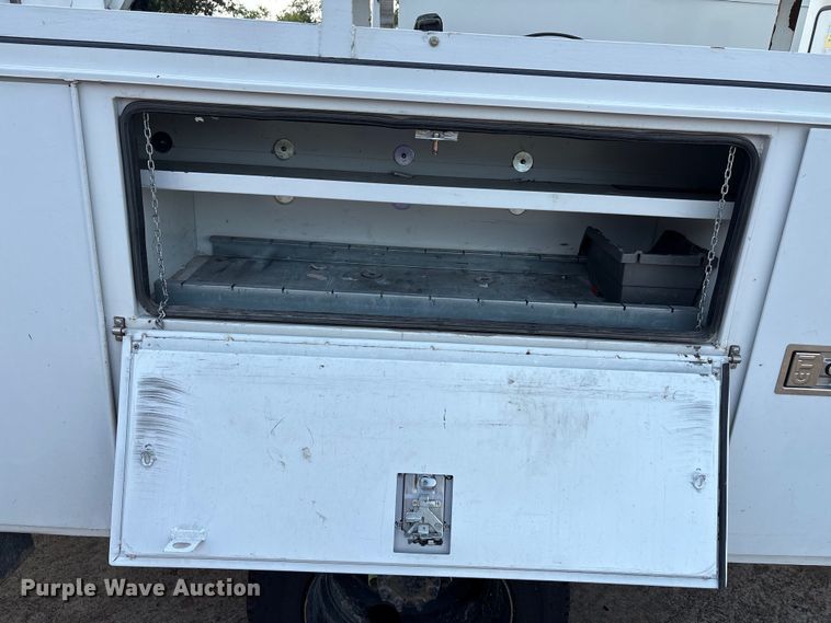 image for item EU0018 2019 Chevrolet Silverado 6500HD bucket truck