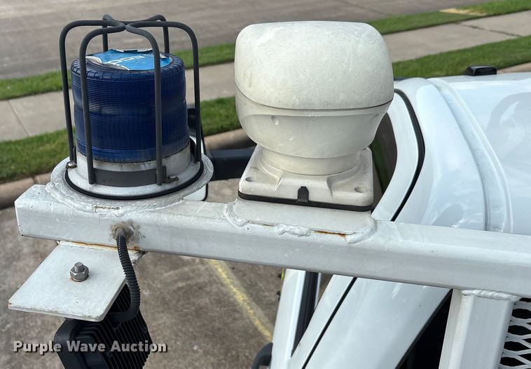 image for item EU0018 2019 Chevrolet Silverado 6500HD bucket truck