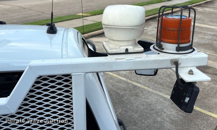 image for item EU0018 2019 Chevrolet Silverado 6500HD bucket truck