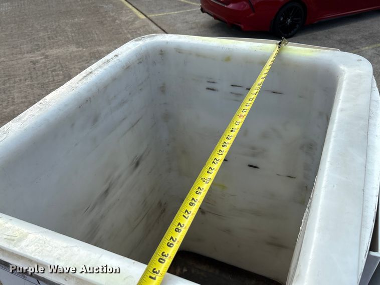 image for item EU0018 2019 Chevrolet Silverado 6500HD bucket truck