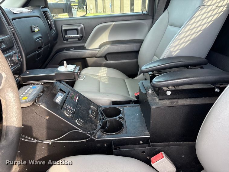 image for item EU0018 2019 Chevrolet Silverado 6500HD bucket truck