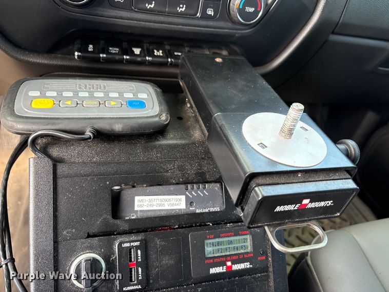 image for item EU0018 2019 Chevrolet Silverado 6500HD bucket truck