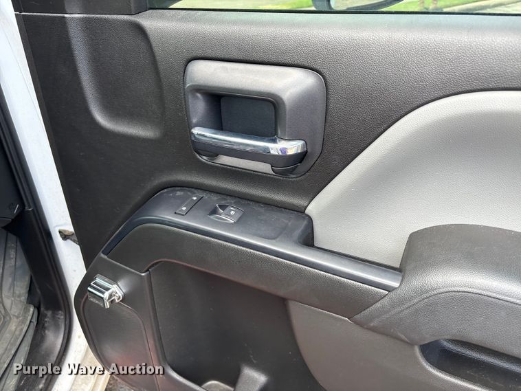 image for item EU0018 2019 Chevrolet Silverado 6500HD bucket truck