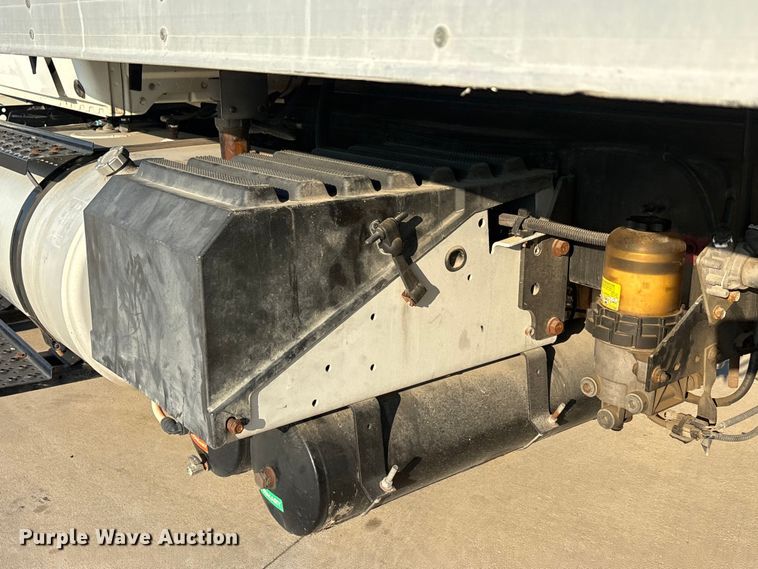 image for item EU0019 2019 International MA025 refrigerated truck