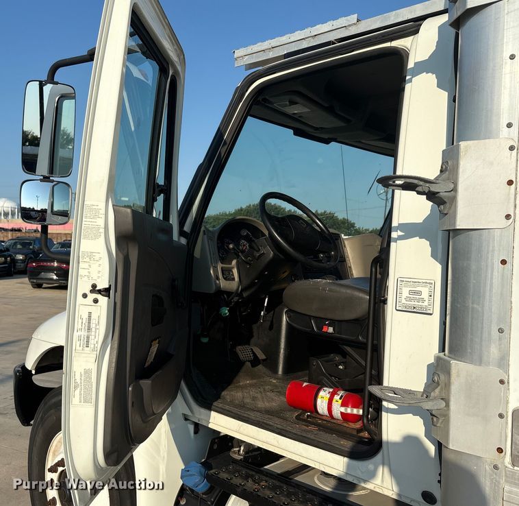 image for item EU0019 2019 International MA025 refrigerated truck