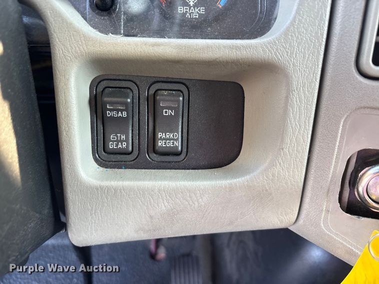 image for item EU0019 2019 International MA025 refrigerated truck