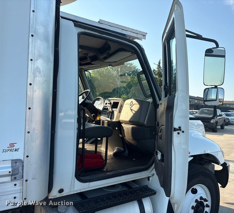 image for item EU0019 2019 International MA025 refrigerated truck
