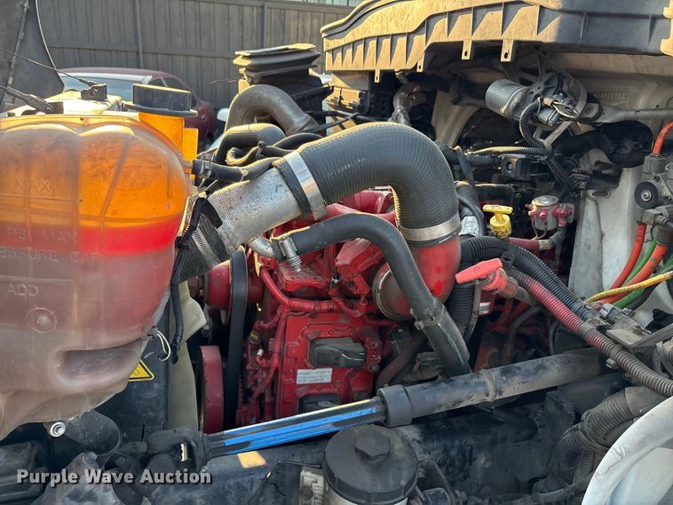 image for item EU0019 2019 International MA025 refrigerated truck