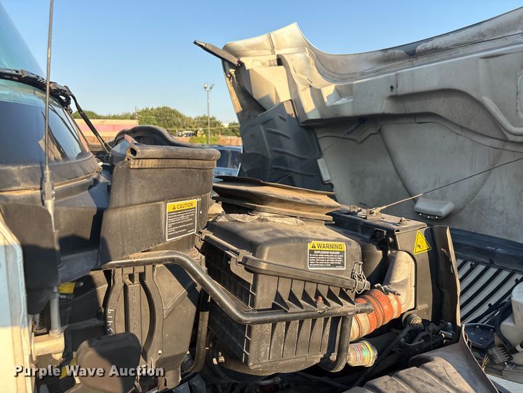 image for item EU0019 2019 International MA025 refrigerated truck