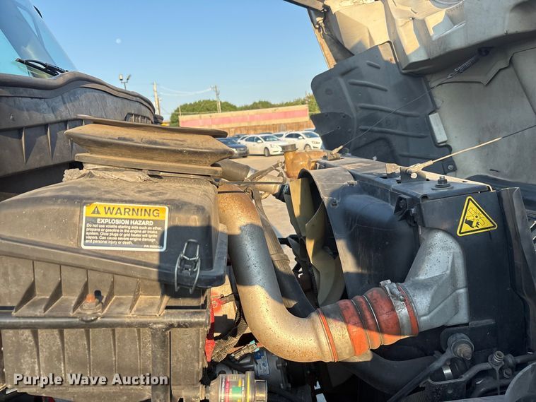 image for item EU0019 2019 International MA025 refrigerated truck