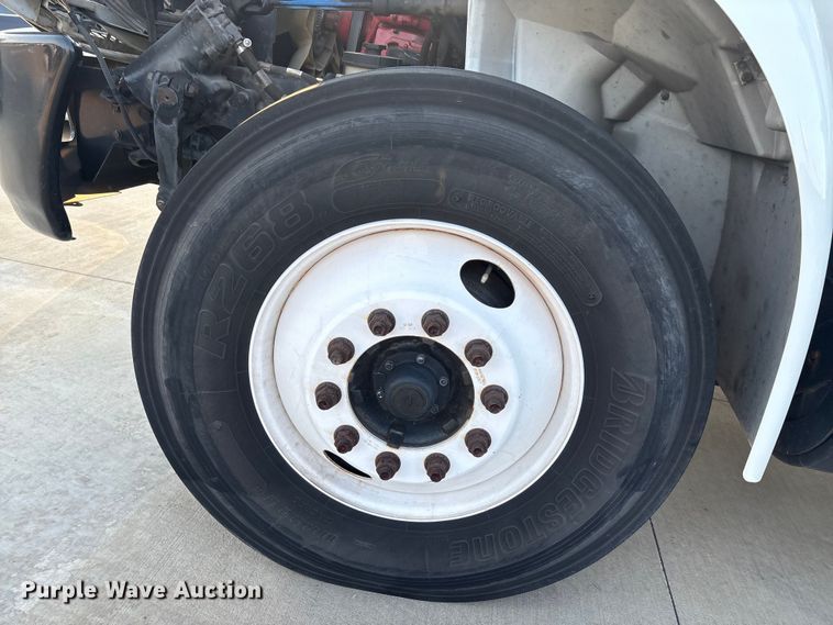 image for item EU0019 2019 International MA025 refrigerated truck