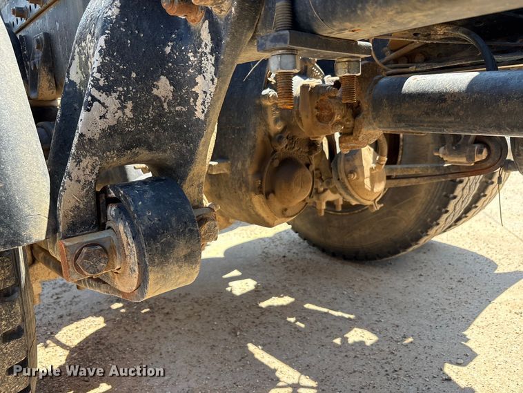 image for item EU0031 1992 Freightliner FLD semi truck