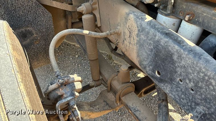 image for item EU0031 1992 Freightliner FLD semi truck