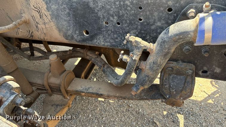 image for item EU0031 1992 Freightliner FLD semi truck