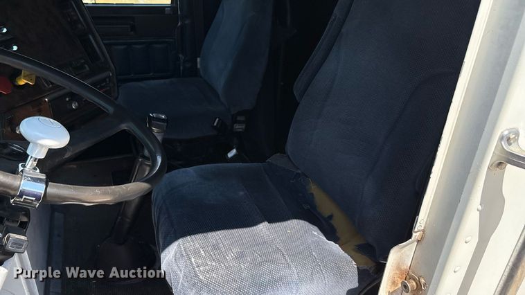 image for item EU0031 1992 Freightliner FLD semi truck