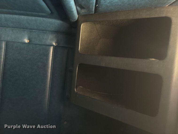 image for item EU0031 1992 Freightliner FLD semi truck