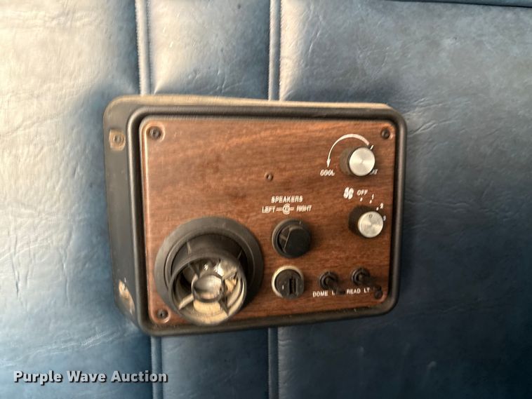 image for item EU0031 1992 Freightliner FLD semi truck