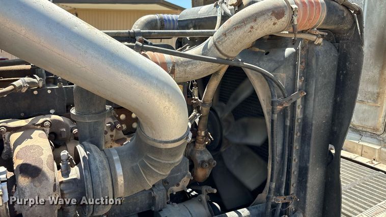 image for item EU0031 1992 Freightliner FLD semi truck