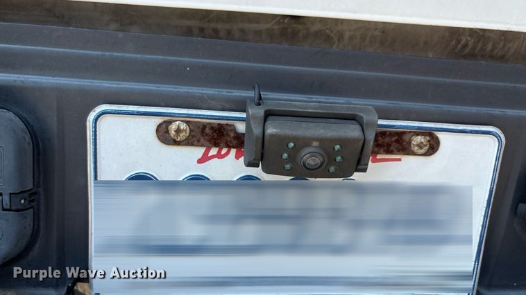 image for item EU0067 2015 Chevrolet Silverado 2500HD Crew Cab pickup truck