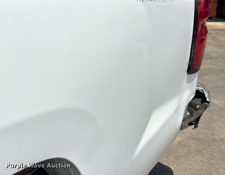 image for item EU0067 2015 Chevrolet Silverado 2500HD Crew Cab pickup truck