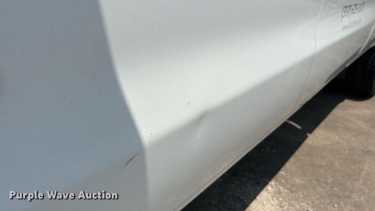 image for item EU0067 2015 Chevrolet Silverado 2500HD Crew Cab pickup truck