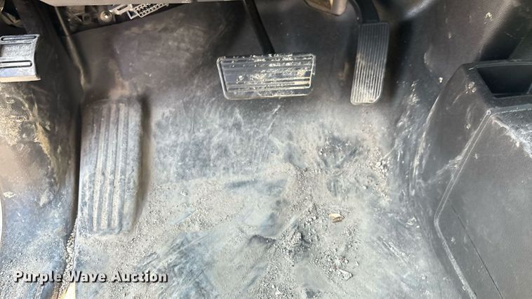 image for item EU0067 2015 Chevrolet Silverado 2500HD Crew Cab pickup truck