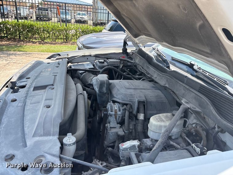 image for item EU0067 2015 Chevrolet Silverado 2500HD Crew Cab pickup truck