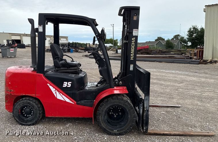 image for item EU2109 Hangcha CPCD35-XW97F forklift