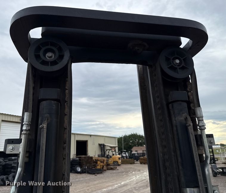 image for item EU2109 Hangcha CPCD35-XW97F forklift