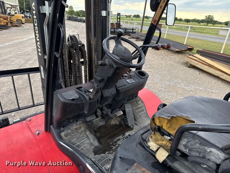 image for item EU2109 Hangcha CPCD35-XW97F forklift