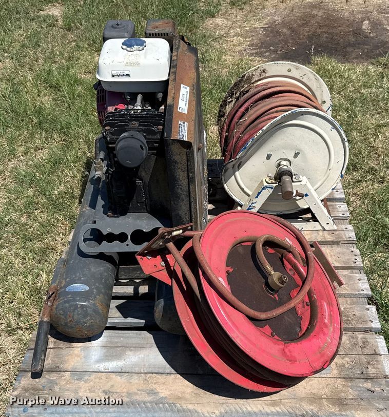 image for item EU2118 Air compressor