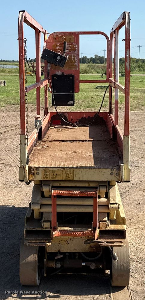 image for item EU2124 1998 JLG 2032E2 scissor lift