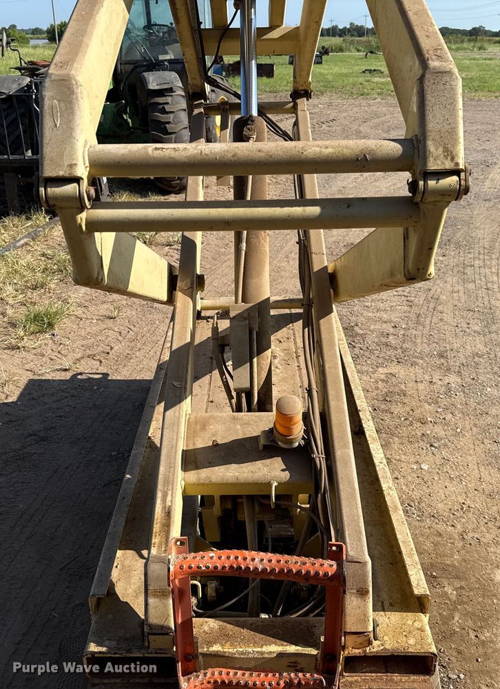 image for item EU2124 1998 JLG 2032E2 scissor lift