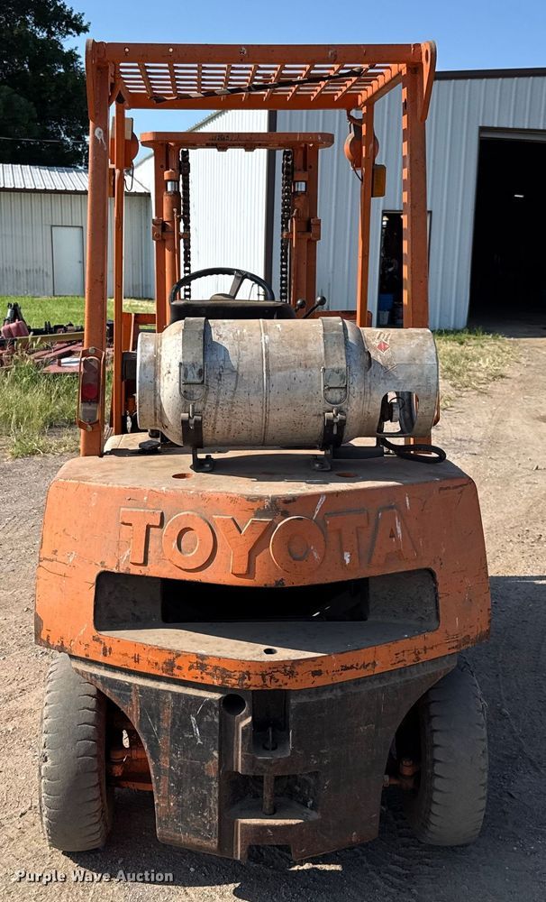 image for item EU2125 Toyota 42-4FG20 forklift