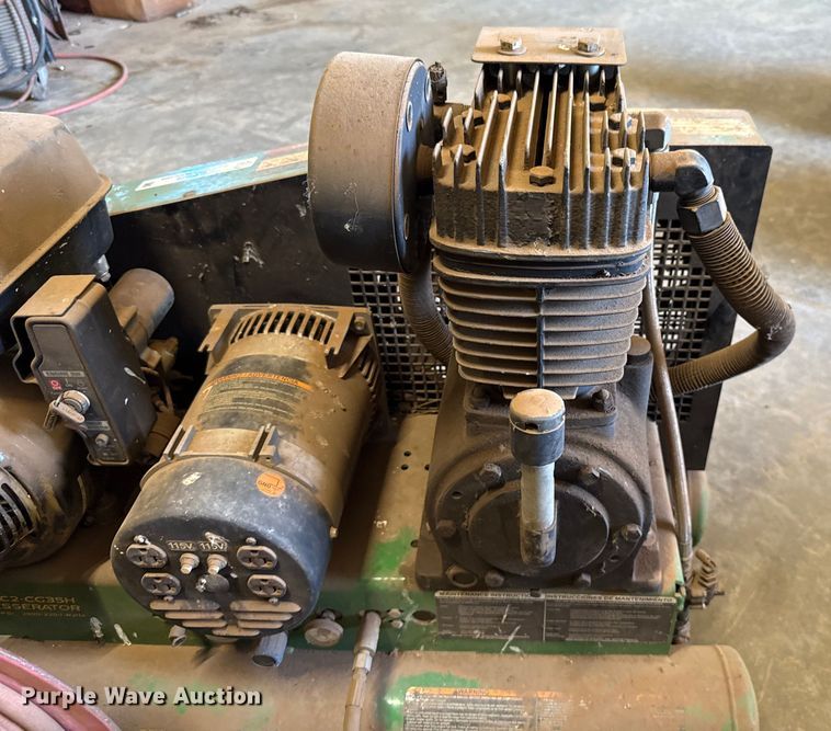 image for item EU2126 John Deere AG2-SH13-08J1 air compressor