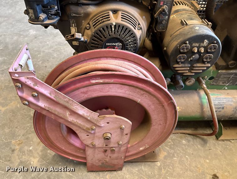 image for item EU2126 John Deere AG2-SH13-08J1 air compressor