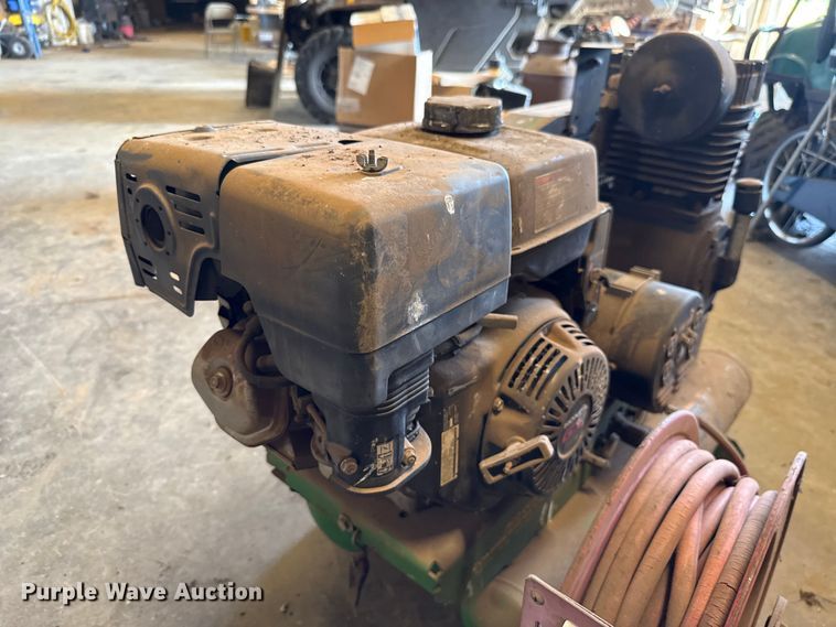 image for item EU2126 John Deere AG2-SH13-08J1 air compressor