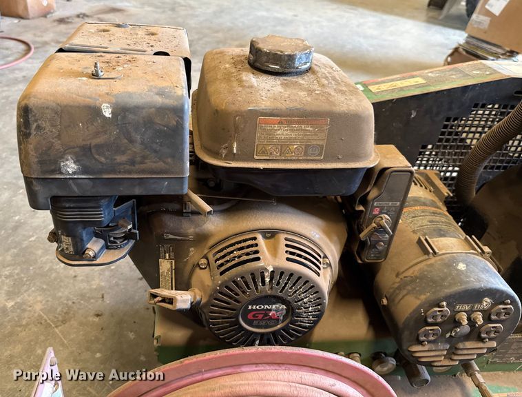 image for item EU2126 John Deere AG2-SH13-08J1 air compressor