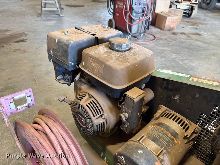 image for item EU2126 John Deere AG2-SH13-08J1 air compressor