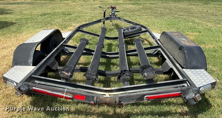 image for item EU2143 2016 EZ Loader IL4000 boat trailer