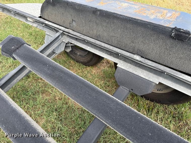 image for item EU2143 2016 EZ Loader IL4000 boat trailer