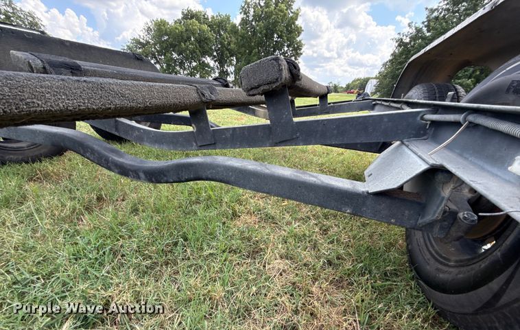 image for item EU2143 2016 EZ Loader IL4000 boat trailer