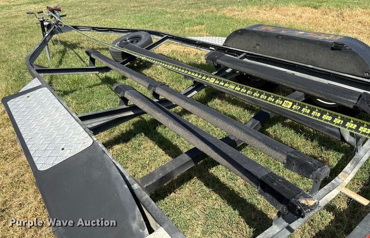 image for item EU2143 2016 EZ Loader IL4000 boat trailer